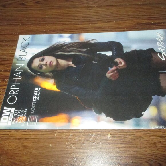 Orphan Black #1 (IDW Comics, 2015) Loot Crate Variant Cover - Picture 3 of 3
